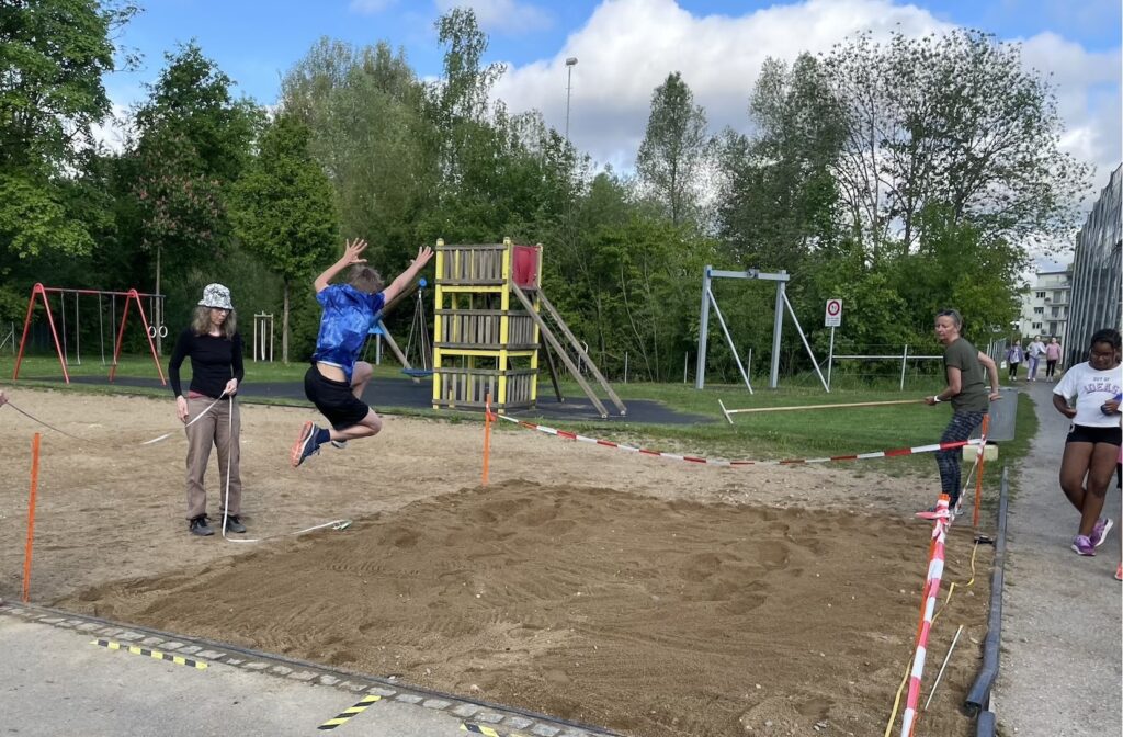 Primarschule Steinacker Seen